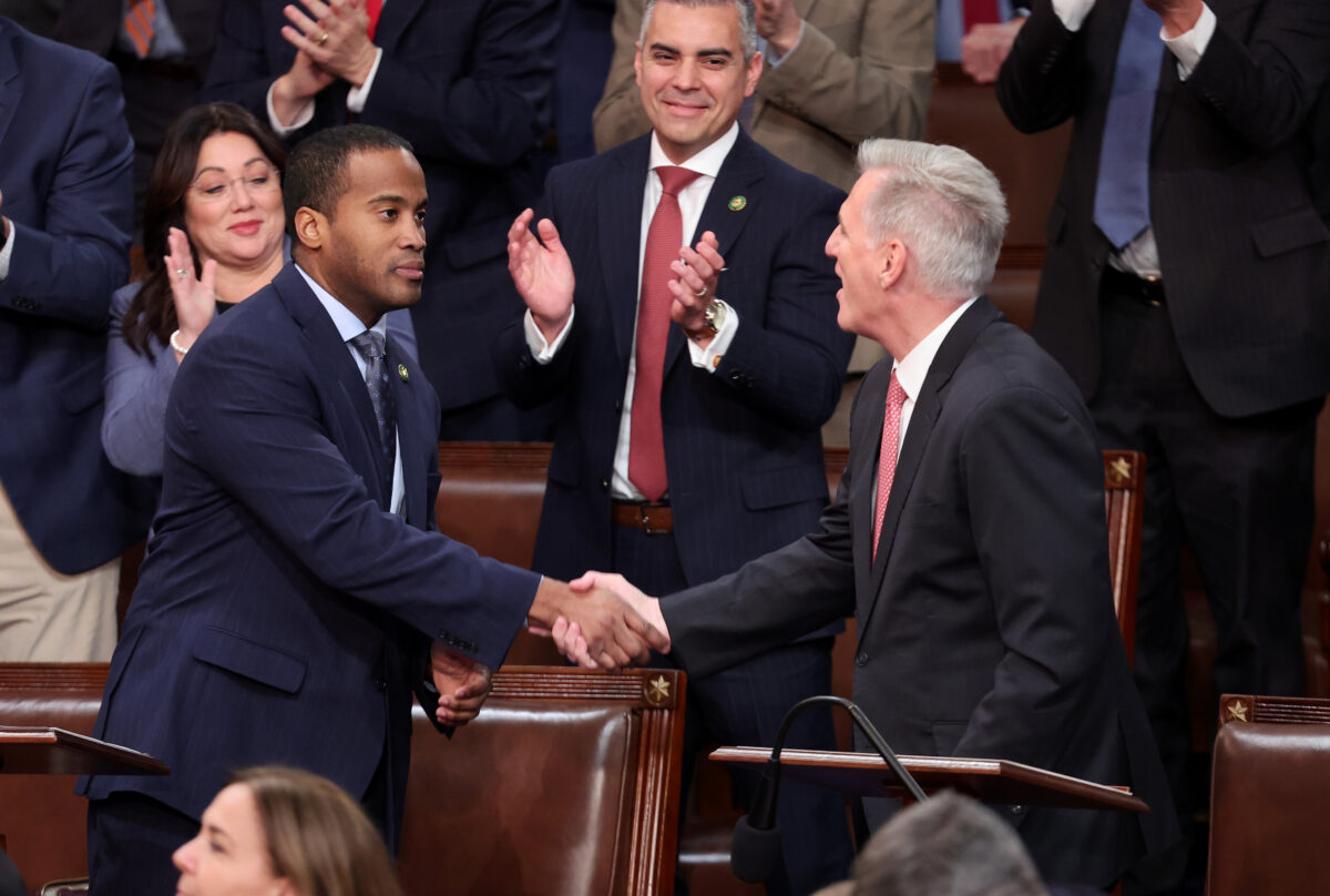 Representante Electo John James Propone A Kevin McCarthy Como