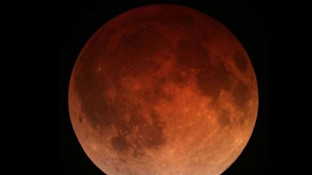 Eclipse lunar total del 4 de abril en América: cuando y donde verlo