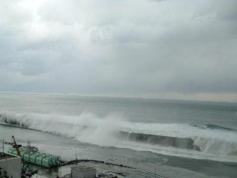 Japón construirá un muro anti-tsunamis de cemento (foto: www.lainformacion.com)