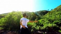 Fundirse en la naturaleza, video producido por bailarines de Shen Yun