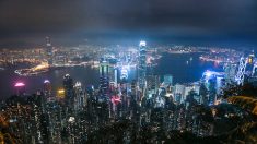 Comentaristas políticos dicen que Hong Kong es menos competitivo y es culpa de China