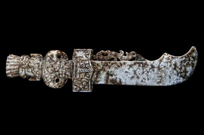 Una espada china de ritual encontrada en Georgia, EE.UU. (Crédito: cortesía de la Fundación de Investigación de los Pueblos Indígenas)