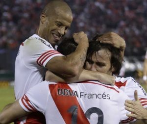 River goleó en Japón y se quedó con la Suruga Bank