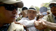 Colombia: Álvaro Uribe presentó pruebas del ataque de FARC contra las aeronaves de la Fuerza Pública