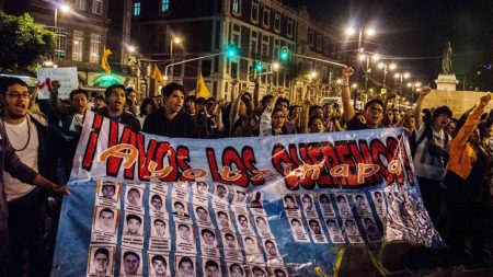Ayotzinapa: a un año de 43 tragedias sin resolver