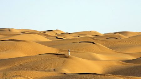 Debajo de desierto chino podría encontrarse un “océano entero”