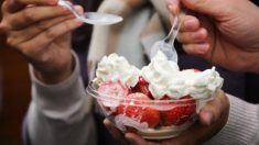 Fresas y crema para endulzar a cualquiera