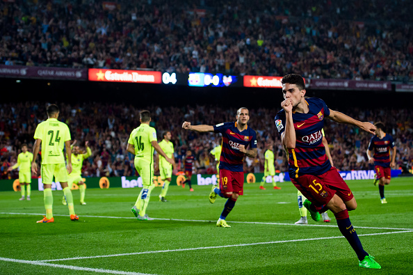 Marc Bartra del FC Barcelona celebra después de anotar el primer gol durante el partido de Liga entre el FC Barcelona y el Levante UD en el Camp Nou el 20 de septiembre, 2015, en Barcelona, ​​España. (Alex Caparrós / Getty Images)