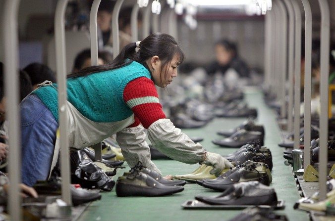 Una fábrica de calzado en Chengdu, China. (China Photos/Getty Images)