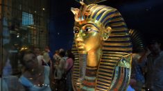Finalizan la restauración de la máscara de Tutankamón