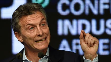 34 años de la Guerra de Malvinas: Macri homenajeó a los excombatientes y caídos