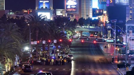 Las Vegas: Auto embiste a multitud y deja un muerto y decenas de heridos