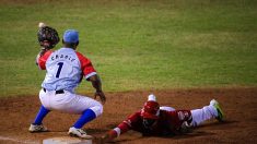 Cuba se queda sin dos de sus beisbolistas estrella tras nueva deserción
