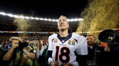 Denver Broncos vencen a los Carolina Panthers 24-10 y ganan el Super Bowl 50 de la NFL