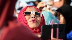 Fotos: Así vivió Indonesia el eclipse total de sol