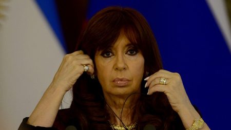 Argentina: ex presidente Cristina Fernández de Kirchner imputada por lavado de dinero
