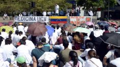 Médicos venezolanos protestan por falta de medicamentos