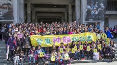 Alcalde taiwanés lleva a 500 personas a ver Shen Yun