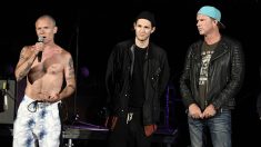 Cantante de Red Hot Chili Peppers hospitalizado por un dolor abdominal