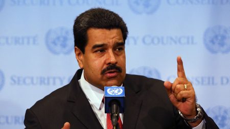 Venezuela: Oposición afirma que revocatorio esclarecerá la nacionalidad de Nicolás Maduro