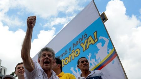 Liberan a jefe de seguridad de oposición venezolana, detenido tras golpiza a policías