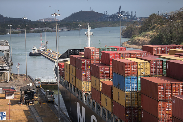 Barco carguero en el canal de Panamá,y Nicaragua, 7 de abril de 2016. (Joe Raedle/Getty Images)