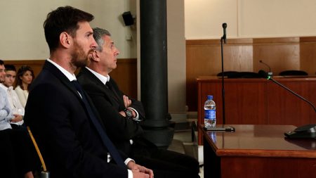 Messi dice en juicio en España que desconocía cualquier fraude fiscal