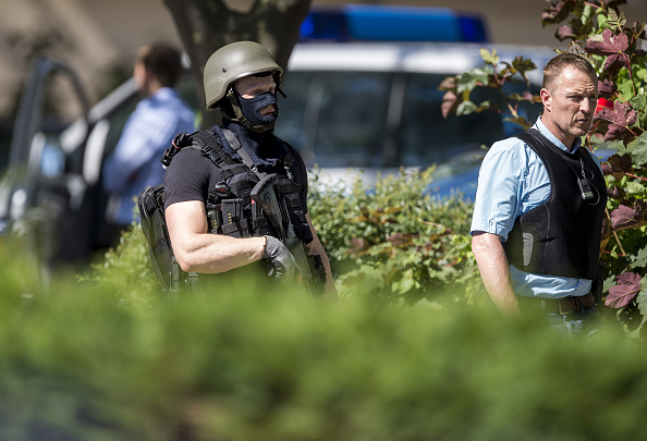 El supuesto autor de los disparos se atrincheró en el cine Kinopolis Foto: Alexander Scheuber/Getty Images