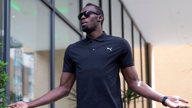 El atleta jamaicano Usain Bolt posa para los fotógrafos antes de una conferencia de prensa en Londres el 21 de julio de 2016.(JUSTIN TALLIS / AFP / Getty Images)