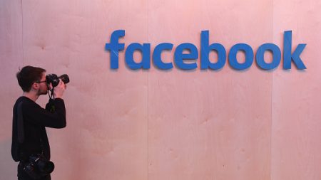 Facebook cambia su algoritmo para no mostrar noticias engañosas