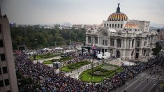 Así fue la despedida de Juan Gabriel en el Palacio de Bellas Artes de México (Fotos)