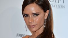 Victoria Beckham se atreve y experimenta en Semana de la Moda de NY