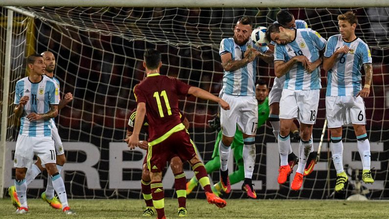 Venezuela contra Argentina en el partido clasificatorio de la Copa del mundo Rusia 2018 (Foto: JUAN BARRETO/AFP/Getty Images)