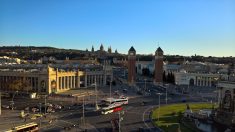 Barcelona prohibirá acceso a los autos más contaminantes en 2020