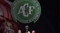 Chapecoense recibió el trofeo de campeón de la Copa Sudamericana