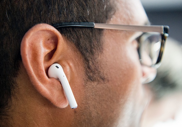 AirPods (Foto: JOSH EDELSON/AFP/Getty Images)