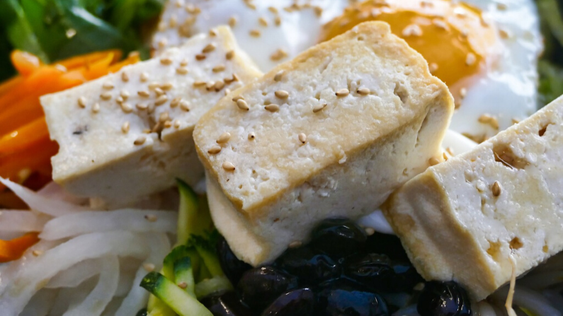 El daoísta Liu An, inventó el tofu por accidente. (SatyaPrem/Pixabay) 