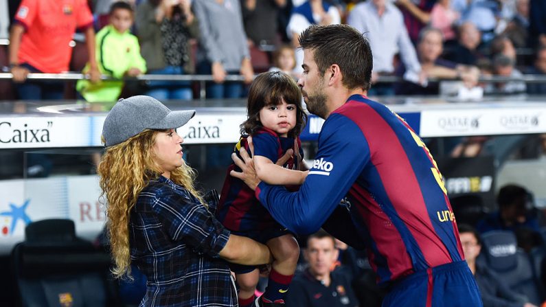 Se reveló la enfermedad que sufrió Milan, el hijo de Shakira y Piqué (Foto David Ramos/Getty Images)