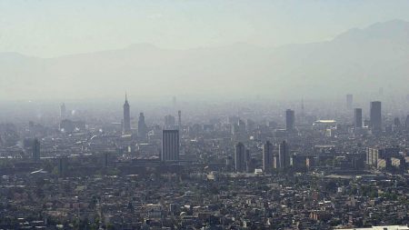 Activan alerta por contaminación del aire en el centro de México