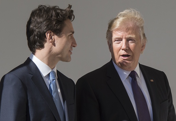 El presidente de Estados Unidos, Donald Trump, recibió hoy en la Casa Blanca al primer ministro de Canadá, Justin Trudeau. Foto: SAUL LOEB/AFP/Getty Images