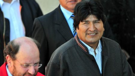 Evo Morales viaja de emergencia a Cuba para ser tratado de la garganta