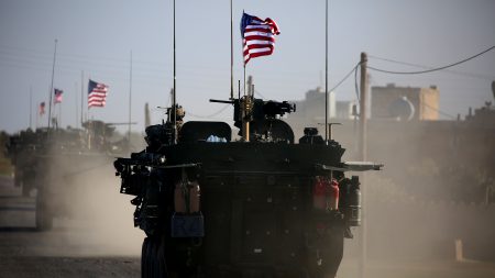 Marines llegan a Siria para ayudar en liberación de Raqqa