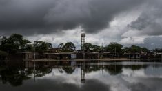 Río invade ciudad de Perú tras 15 horas de lluvias