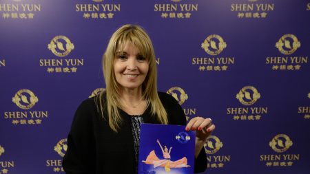 Shen Yun es «maravilloso» dice diputada argentina y pide que se presente en el Teatro Colón