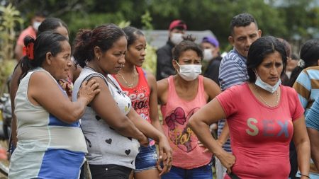 Se eleva a 254 cifra de muertos en Colombia y 40 son niños