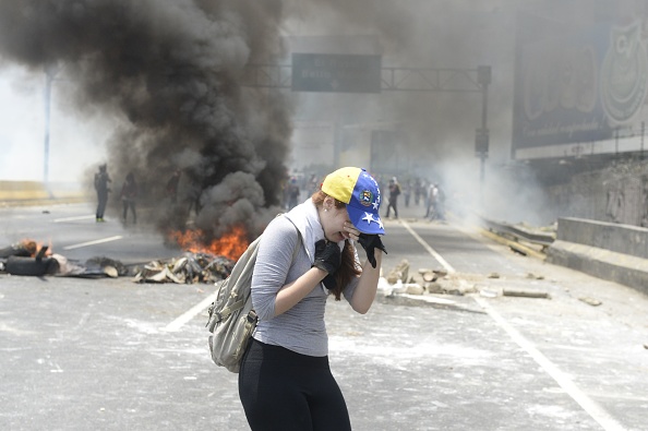La oposición culpa a Maduro de la grave crisis económica que sufre Venezuela, con la inflación más alta del mundo. (Foto: FEDERICO PARRA/AFP/Getty Images)