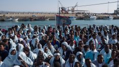 Rescatan cerca de 2.500 inmigrantes en el sur de Italia