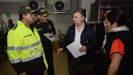 Juan Manuel Santos sobre la explosión en Bogotá: «Con los responsables no habrá tregua»