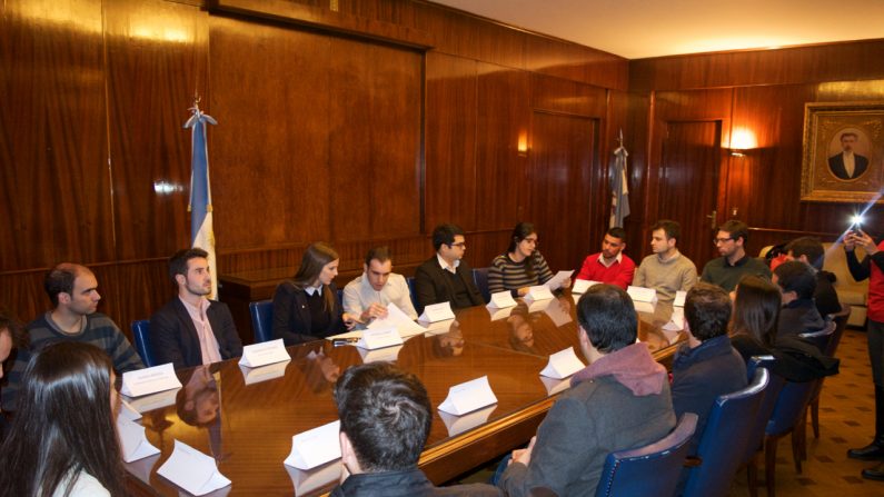 Algunos de los jóvenes pertenecían a instituciones argentinas y otros eran venezolanos que están viviendo en Argentina (Foto: La Gran Época)