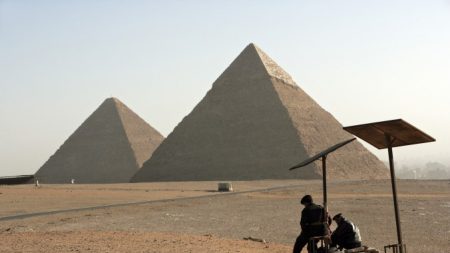 Descubren por accidente un templo egipcio de 2200 años de antigüedad del reinado de Ptolomeo IV